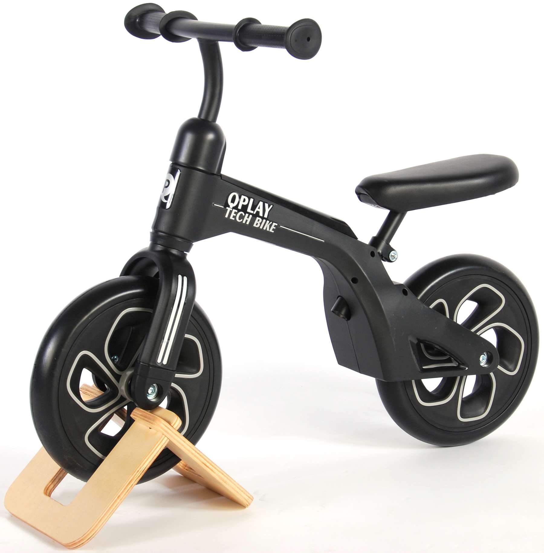 q play tech balance bike